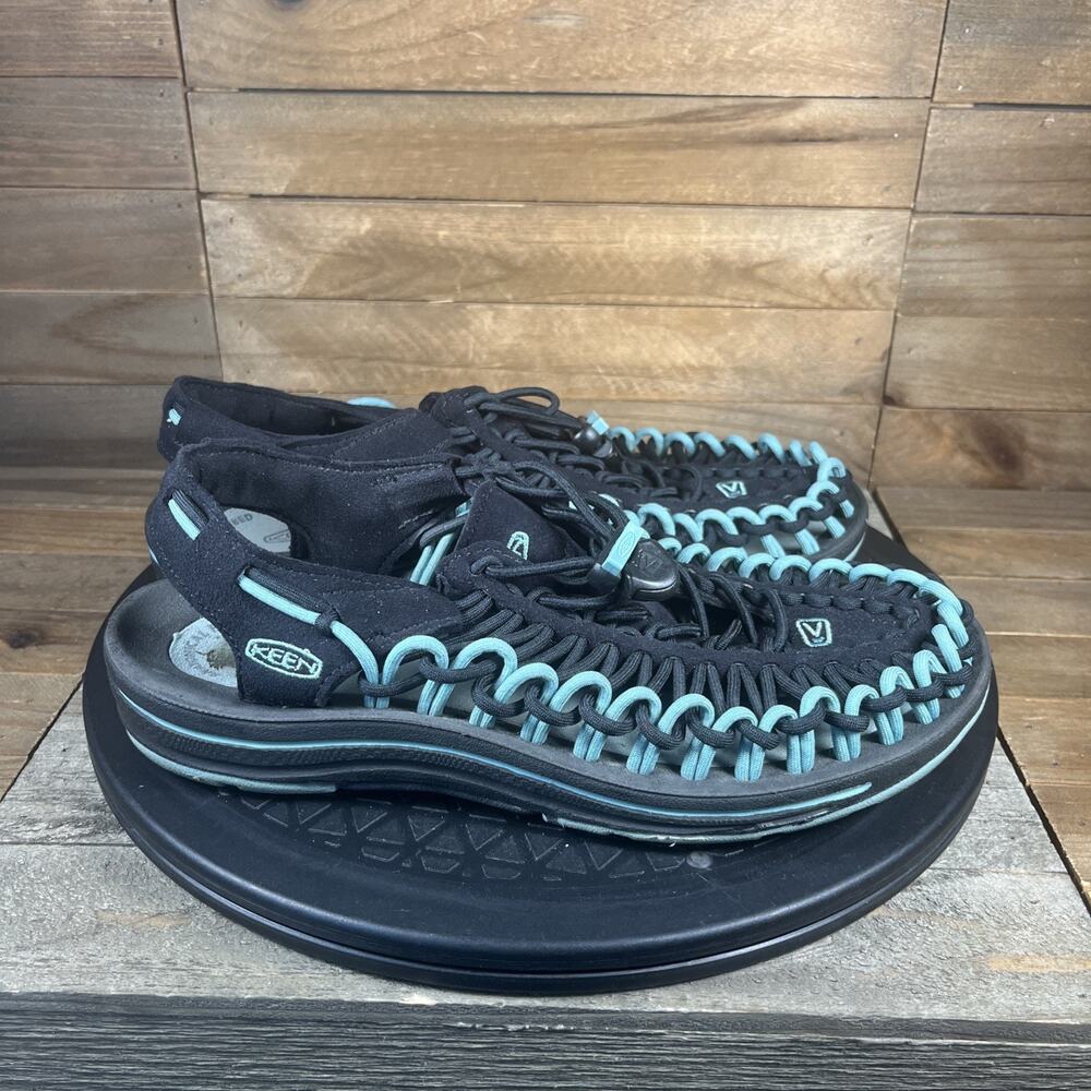 Keen Women's Blue Woven Sandals sz 7